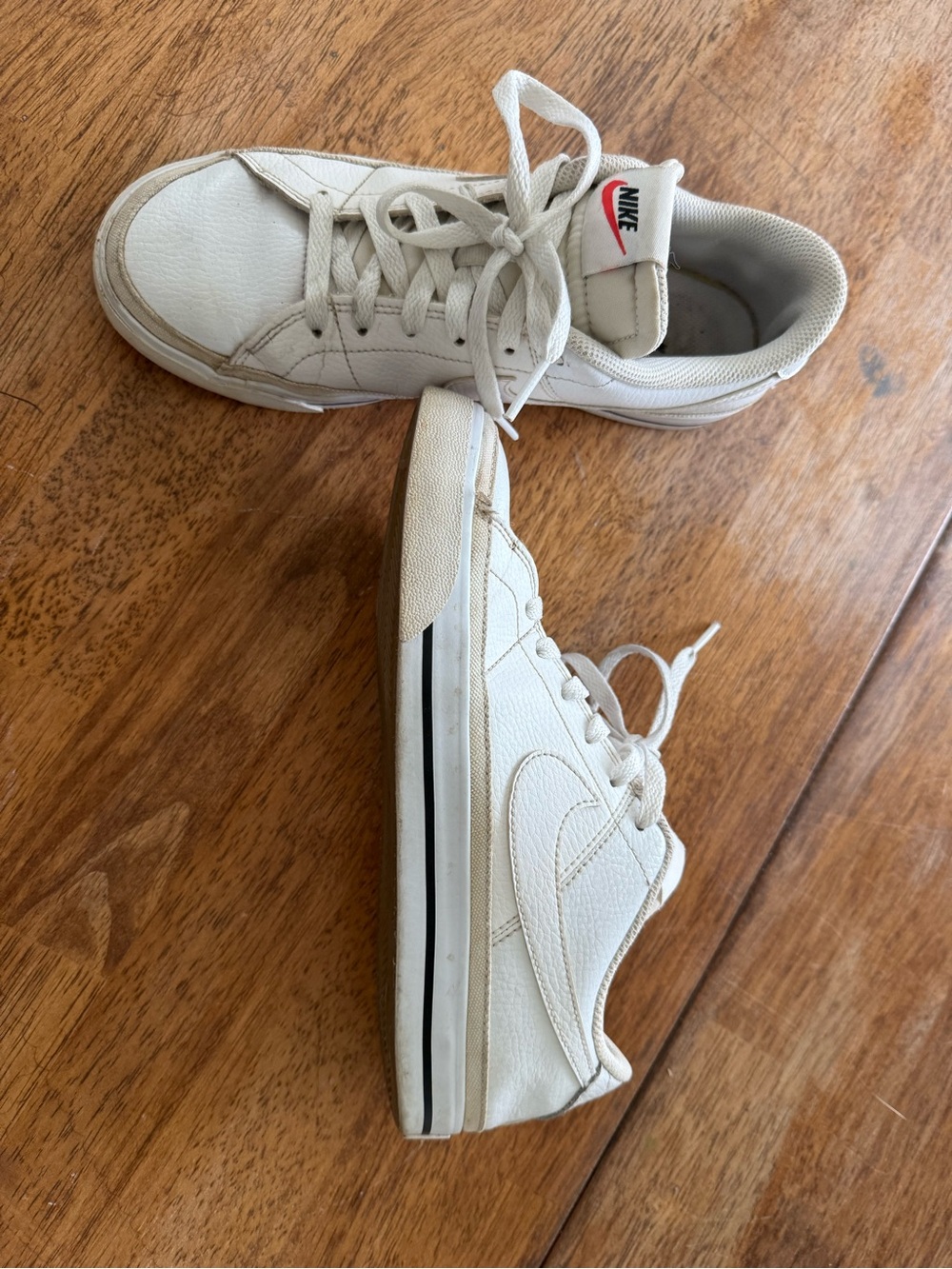 Nike Court Legacy Leather